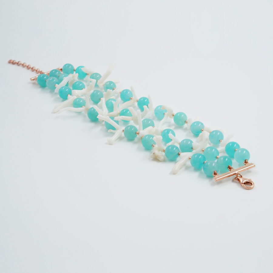 Bracciale con amazzonite, corallo bianco, ematite, chiusura in argento – Rose'
