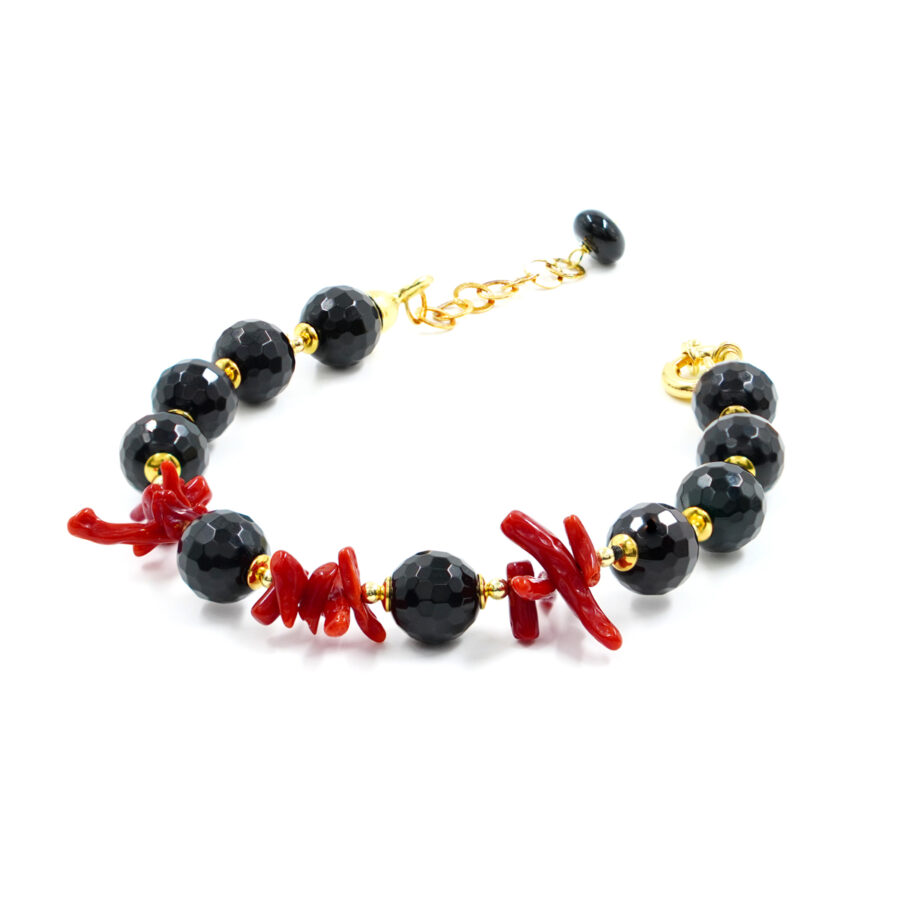 Bracciale con agata nera, corallo, ematite, chiusura in argento - Dorato