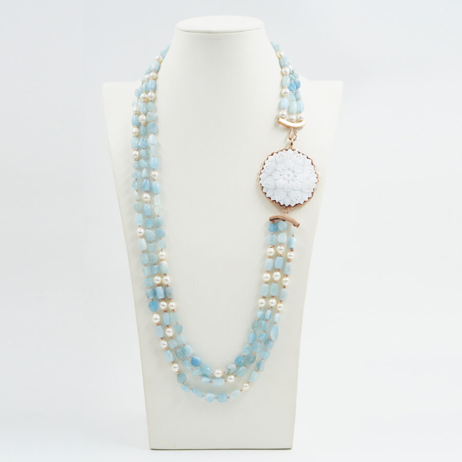 Collana con acquamarina, perla, ematite, cammeo in chiusura in argento – Rose'