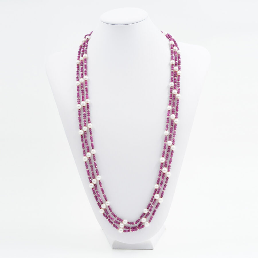 Collana con rubini, perla, ematite, chiusura in argento – Rose' - immagine 2