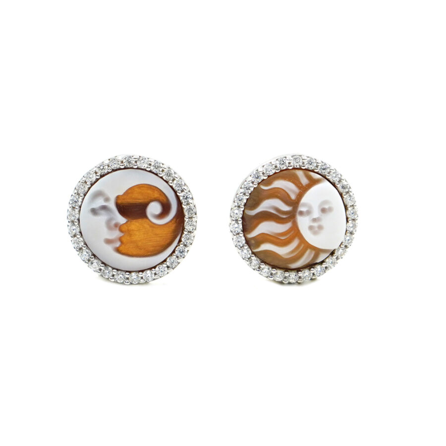 Orecchini in Argento cammeo tondo 12mm con Sole e Luna e zirconi bianchi – Rodiato