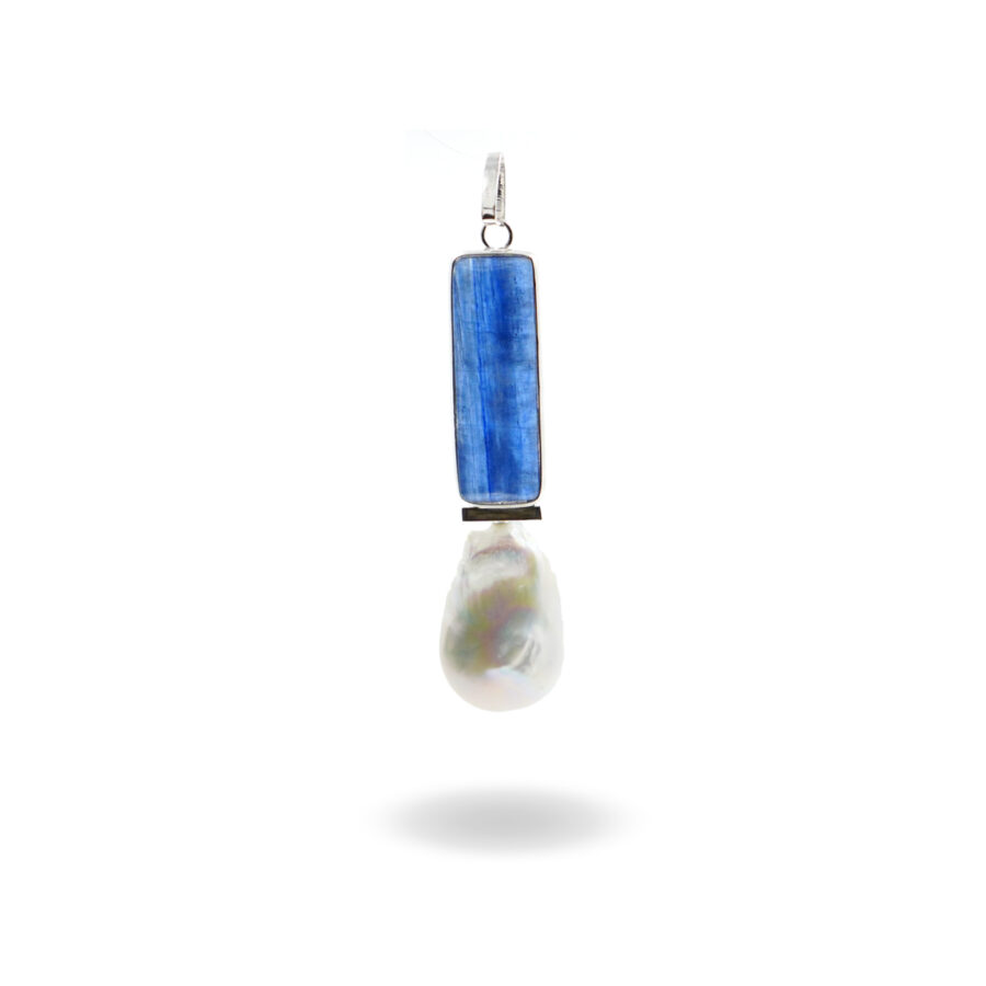 Pendente in argento con cianite e perle barocche – Rodiato