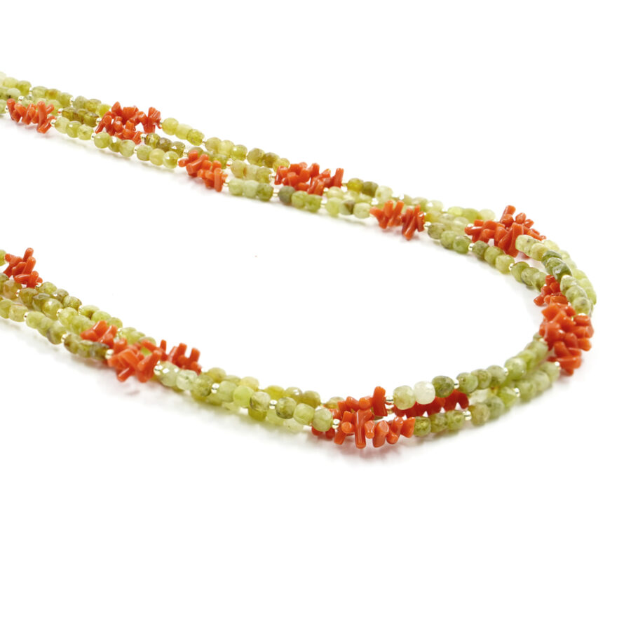 Collana Multifilo con granato verde, corallo, ematite, chiusura in argento - Dorato