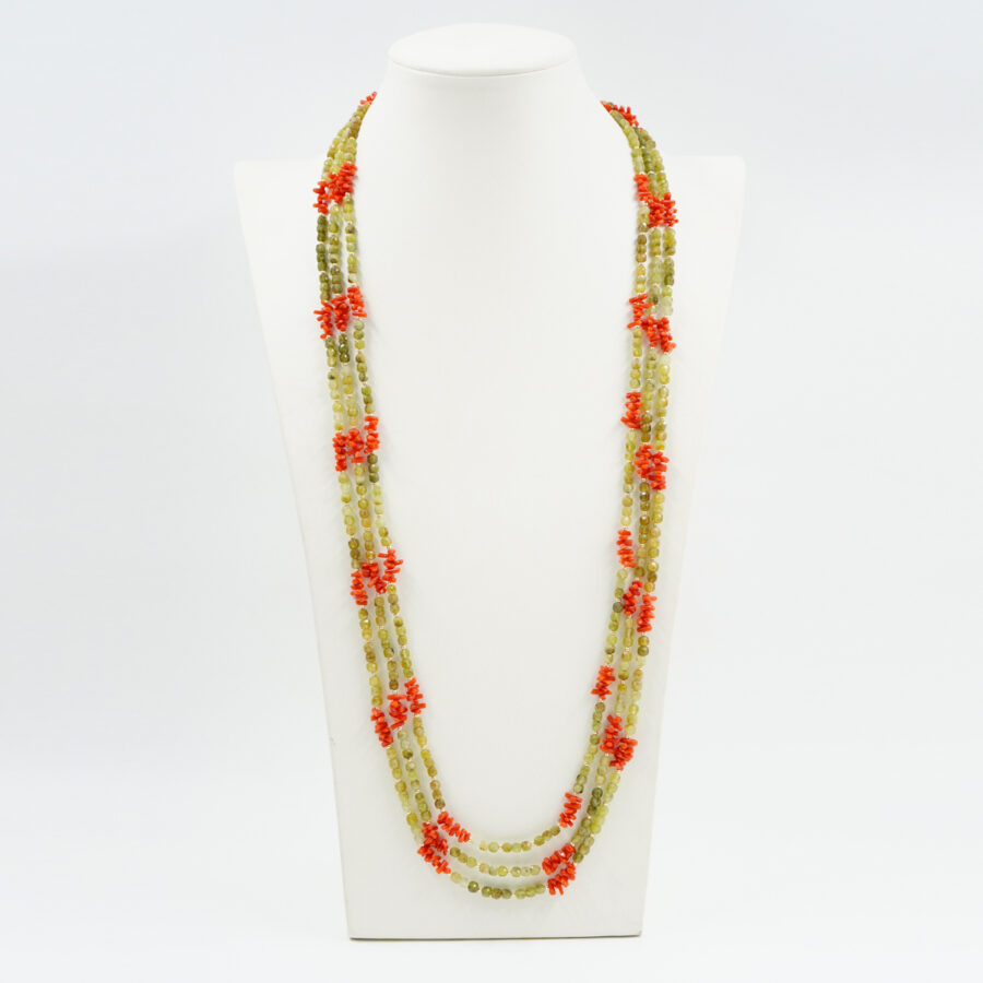 Collana Multifilo con granato verde, corallo, ematite, chiusura in argento - Dorato - immagine 2
