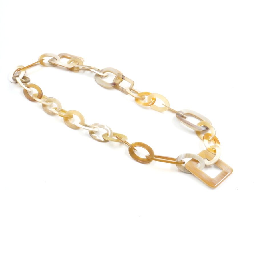 Collana di corno con elementi ovali e rettangolari beige - immagine 2