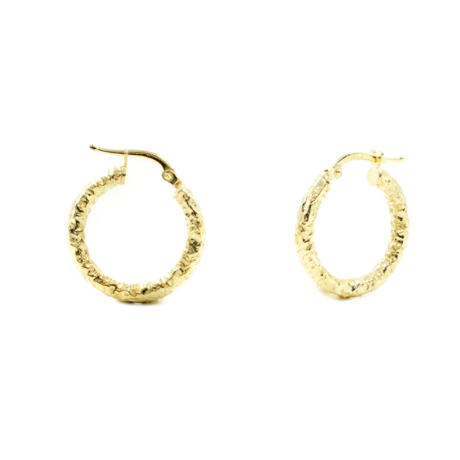 Orecchini cerchio martellato in argento a baionetta 20mm – Dorato