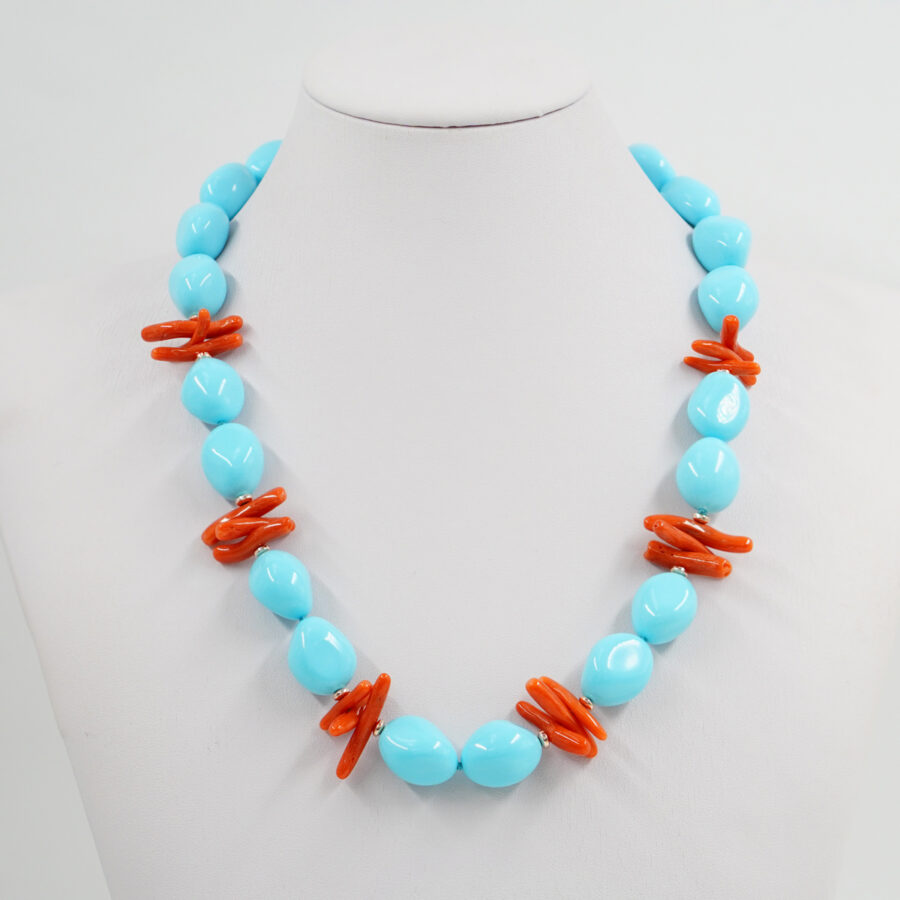 Collana con sassi di pasta di turchese, corallo, ematite, chiusura in argento – Rosè