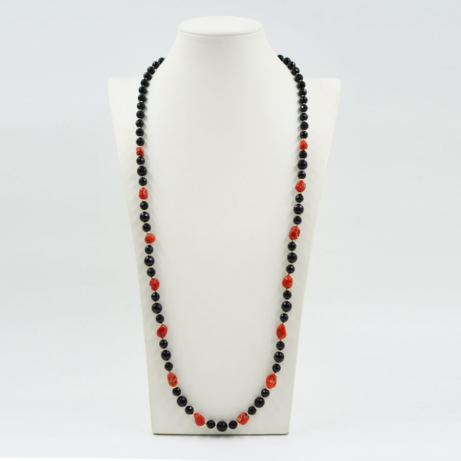 Collana con agata nera, corallo, ematite, chiusura in argento – Dorato - immagine 2