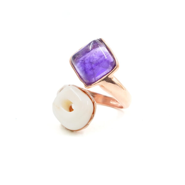 Anello Contrarier in Argento con ametista, corallo rosa chiaro – Rosè