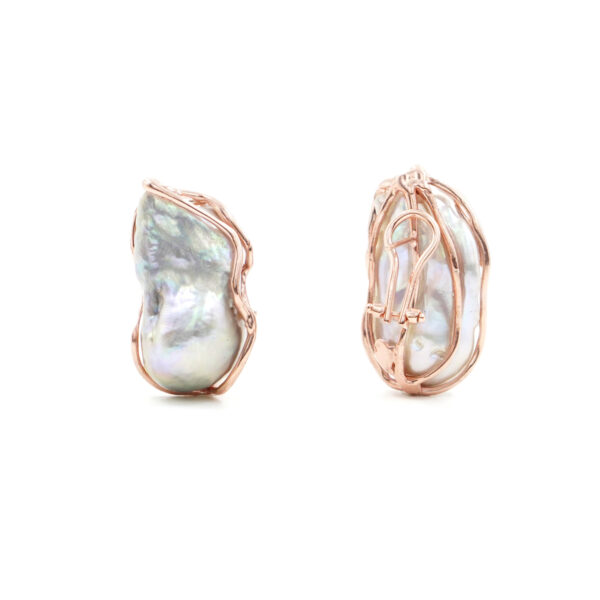 Orecchini in argento con perla barocca grigia – Rosè
