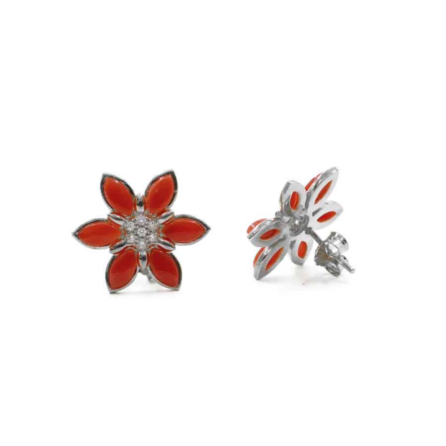Orecchini in argento con petali di corallo rosso - Rodiato