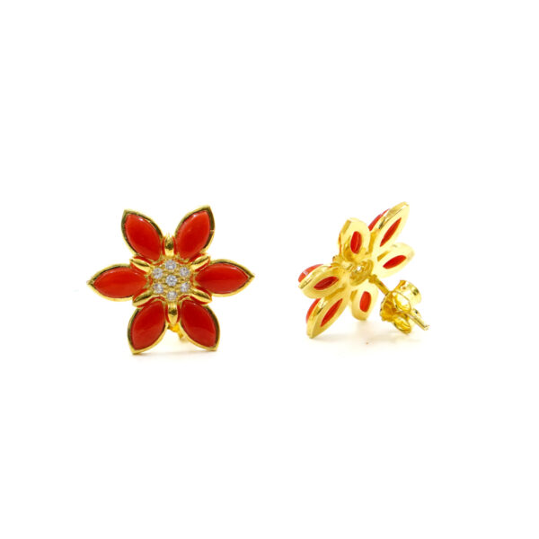 Orecchini in argento con petali di corallo rosso – Dorato