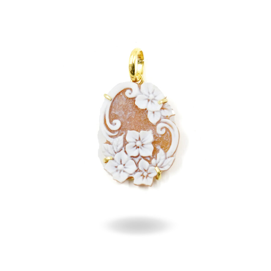 Pendente in argento con cammeo inciso – Dorato