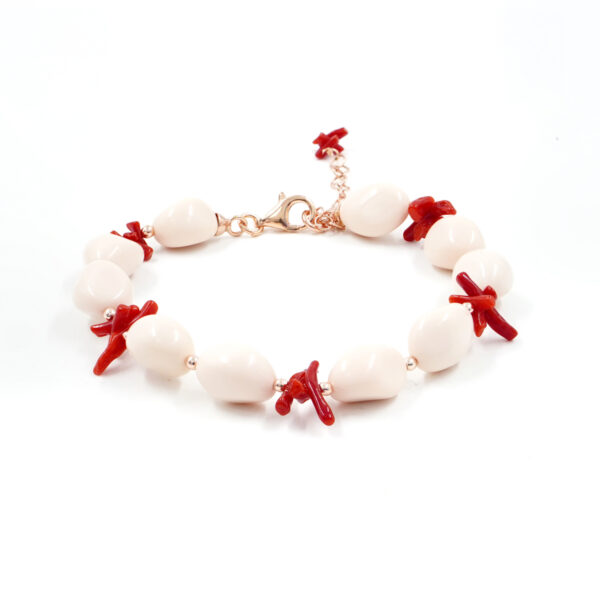 Bracciale con pasta di corallo rosa, corallo rosso, ematite, chiusura in argento – Rosè