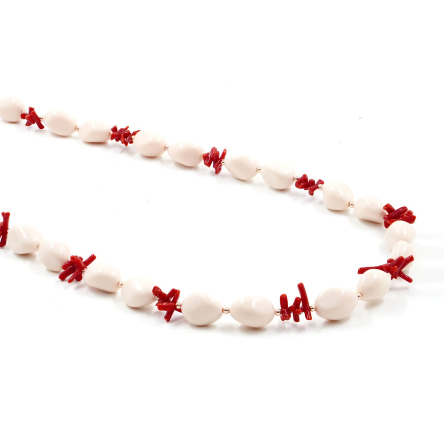 Collana con pasta di corallo rosa, corallo rosso, ematite, chiusura in argento – Rosè