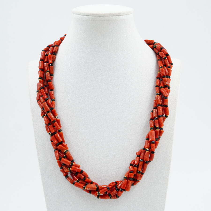 Collana con corallo, spinello nero, ematite, chiusura in argento - Dorato - immagine 2