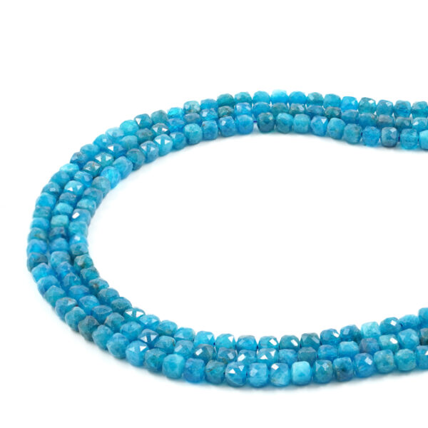 Apatite fili cubi sfaccettati 5mm