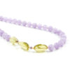 Collana con ametista lavanda, ambra colombiana verde, ematite, chiusura in argento - Dorato
