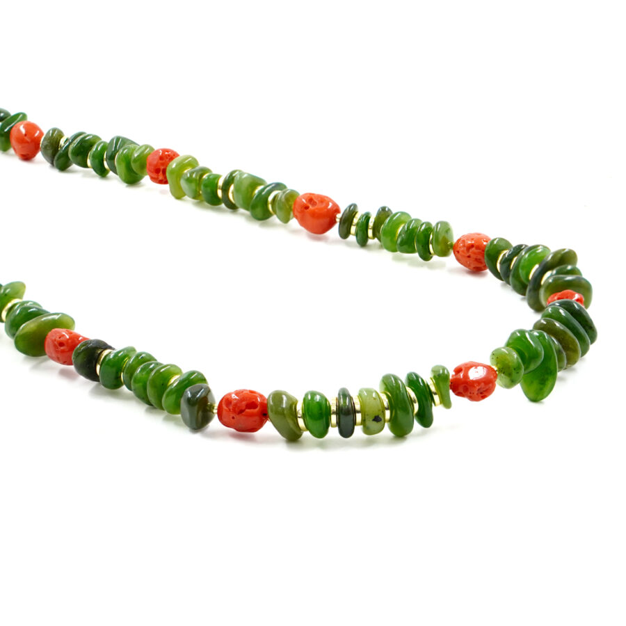 Collana con rondelle di giada canadese, corallo, ematite, chiusura in argento - Dorato
