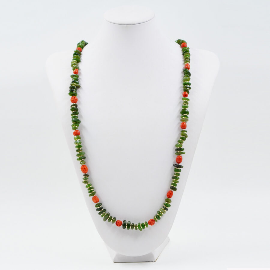 Collana con rondelle di giada canadese, corallo, ematite, chiusura in argento - Dorato - immagine 2