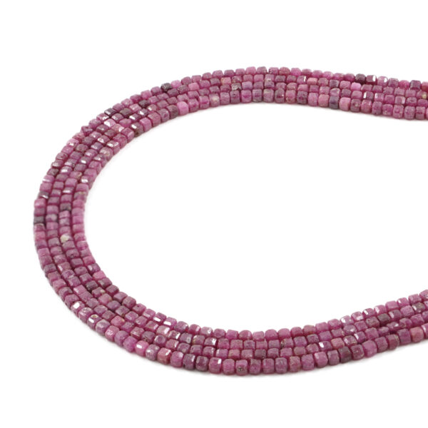 Rubini fili cubi sfaccettati 3mm