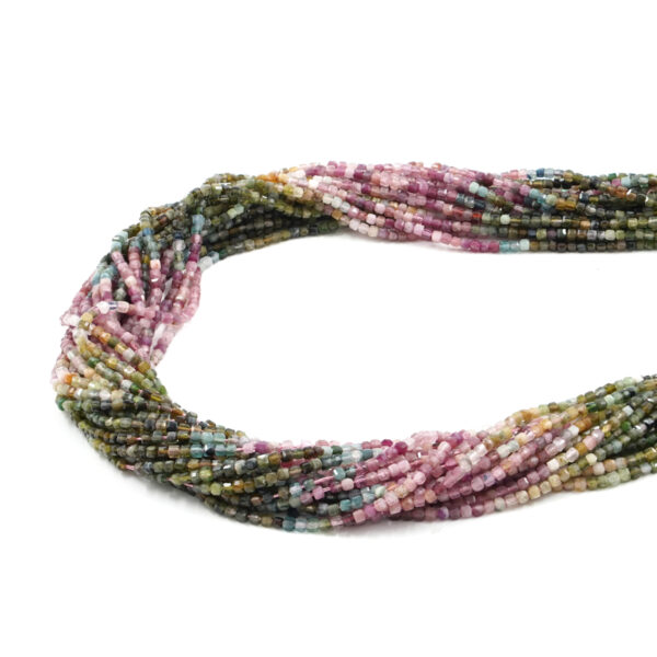 Tormalina Multicolore fili cubi sfaccettati 2mm