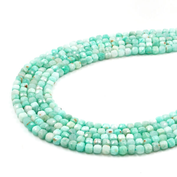 Amazzonite fili cubi sfaccettati 4,5-5mm - AMZ156