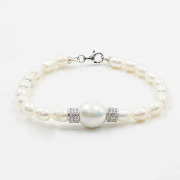 Bracciale in perle, chiusura argento rodiato - BRA2391